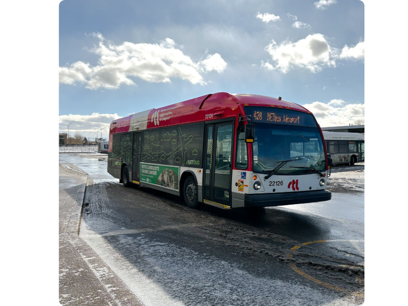 Autobus avec habillage du MET